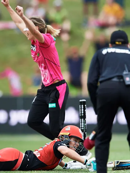Burns, Perry script Sydney Sixers fightback for finals spot