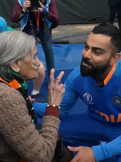 CWC19: BAN v IND - Kohli and Sharma talk to old lady