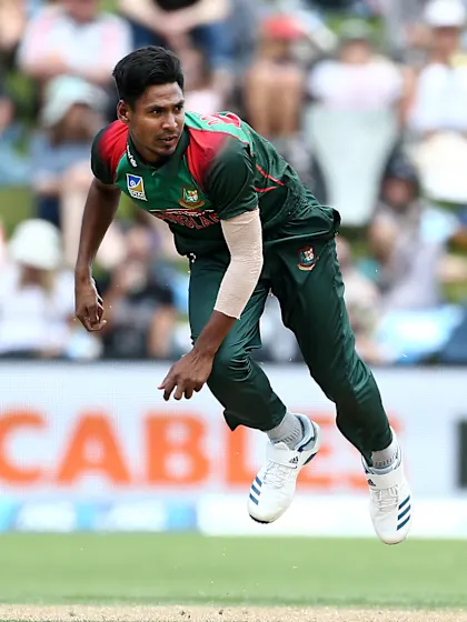Courtney Walsh tips Mustafizur for 'big role' in World Cup despite injury concern