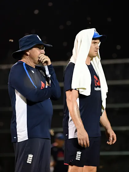 'Like it or lump it' – Bayliss ponders change in batting order