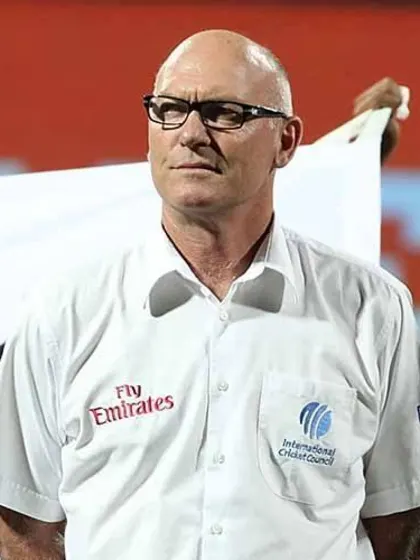 Crowe completes double-century