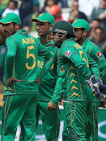 Wasim and Hasan set up Pakistan win in the rain
