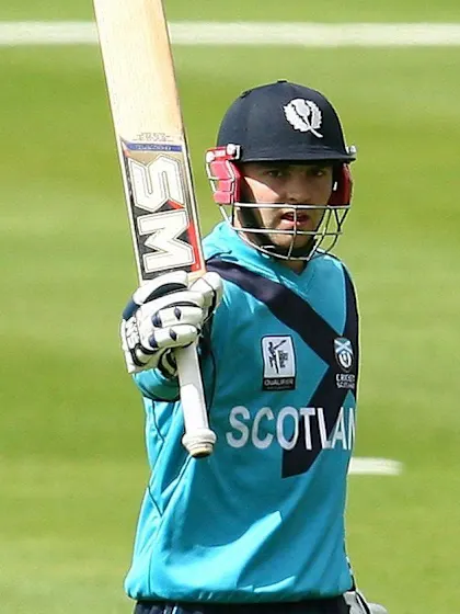 Scotland skipper Mommsen leads his side to second Super Six victory 