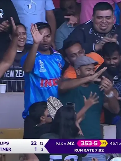 Glenn Phillips - Six - New Zealand vs Pakistan