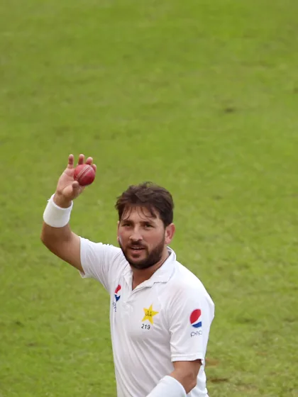 Yasir leaves New Zealand reeling with ten wickets in the day