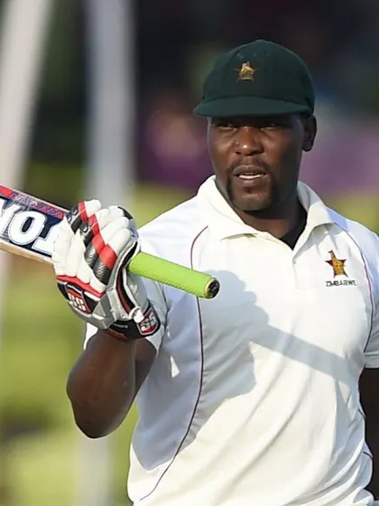 Masakadza's ton boosts Zimbabwe
