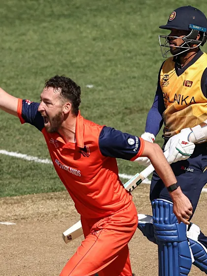 Logo of Netherlands speedster Paul van Meekeren stuns Sri Lanka with back-to-back wickets | T20WC 2022