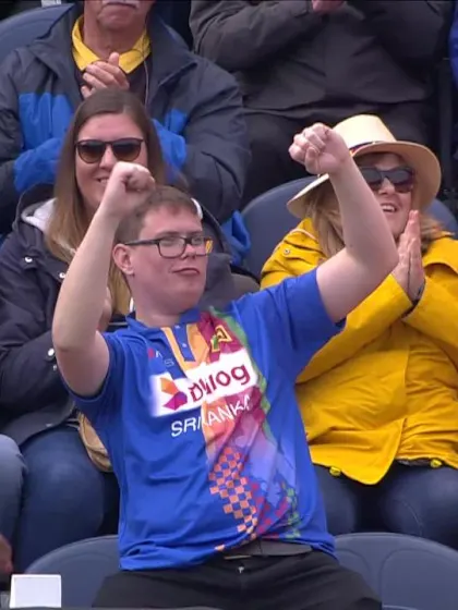 CWC_2019_MATCH7_AFGvSL_SL_FANS_CELEBRATION