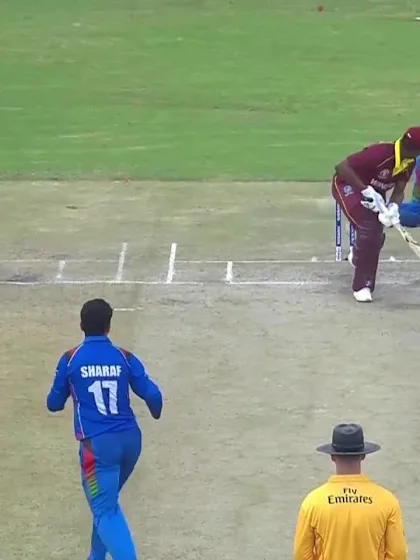 Logo of Hetmyer caught behind off Ashraf for 38