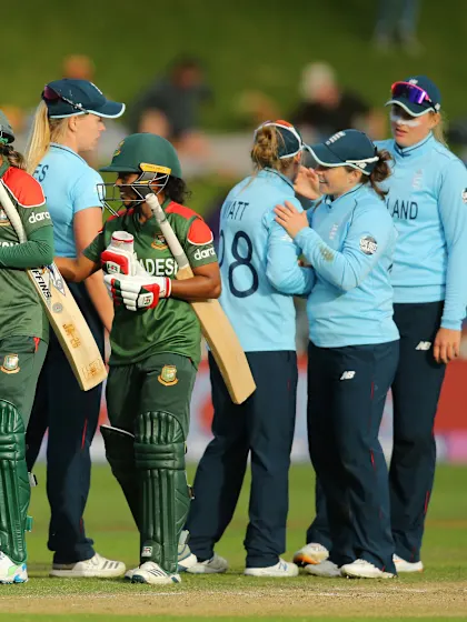 England qualify for semi-finals with win over Bangladesh