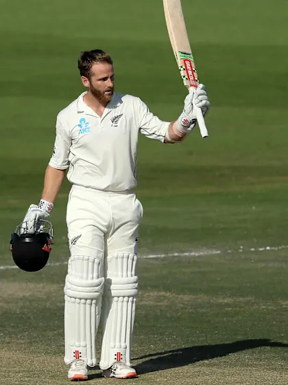 Williamson and Nicholls run Pakistan ragged to build 198-run lead