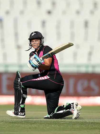 Bates leads dominant New Zealand to 93-run victory