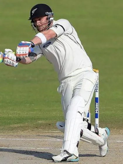 McCullum, Williamson star for New Zealand