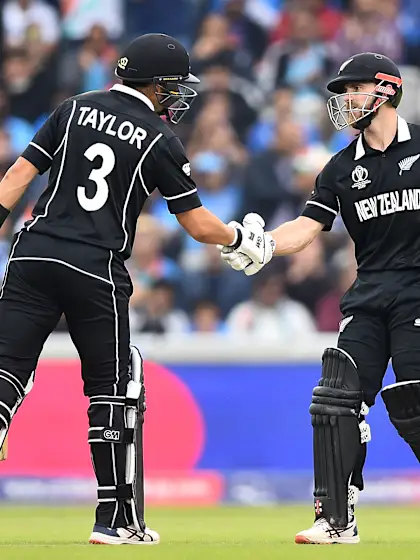 Captains Kane Williamson, Sophie Devine win top New Zealand honours