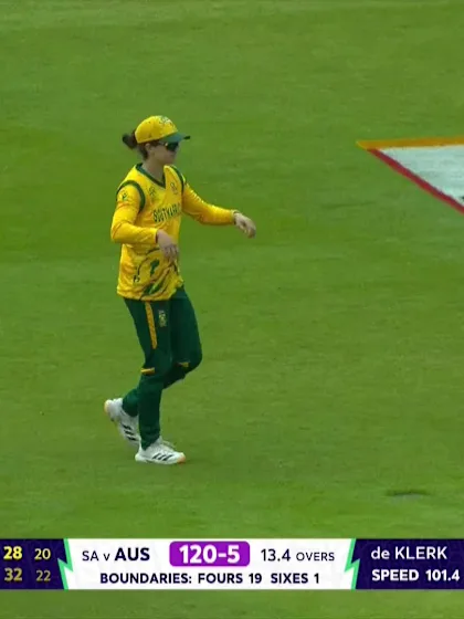 Georgia Wareham - Wicket - Australia vs South Africa