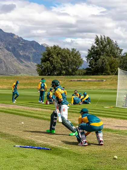 Shadab, Santner hope to get their sides off to winning start