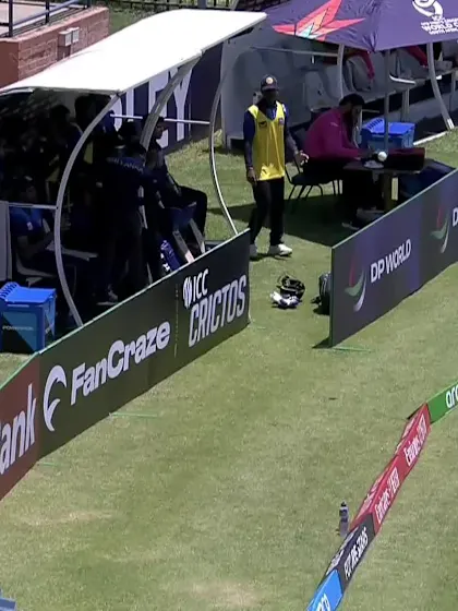 Dinura Kalupahana with a Six vs. Zimbabwe