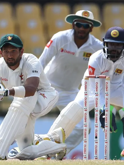 Gritty Raza extends Zimbabwe lead to 262