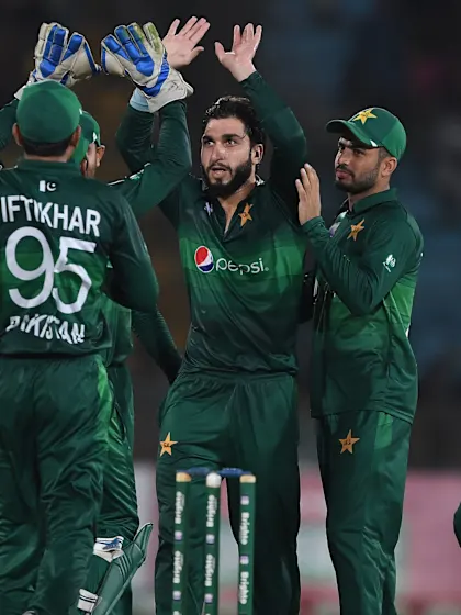 Shinwari five-for halts Sri Lankan fightback after Babar ton