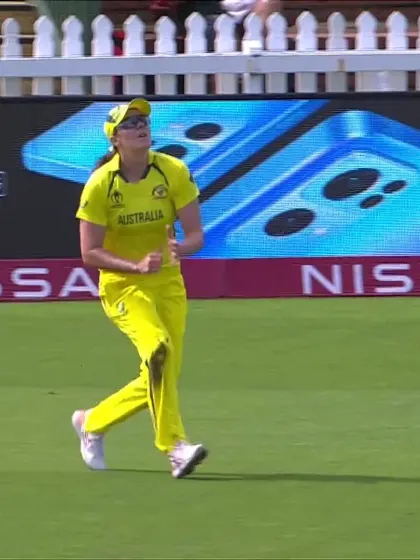 Logo of WICKET: Luus fails to reach the rope with a pull shot