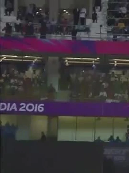 Du Plessis scoops Stokes for 4