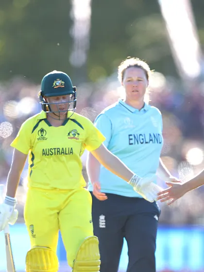 Day 26 Talking Points: Healy the hero as even the brave England batters are outclassed by the GOAT