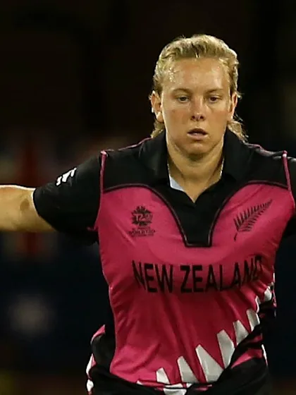 AUS v NZ: Leigh Kasperek's 3/25