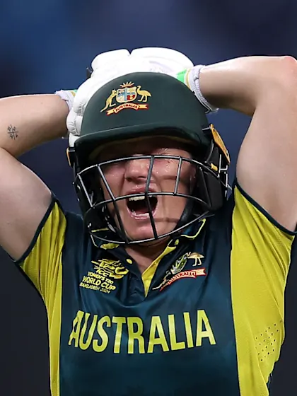 Big concern for Australia as captain Healy hobbles off in group game