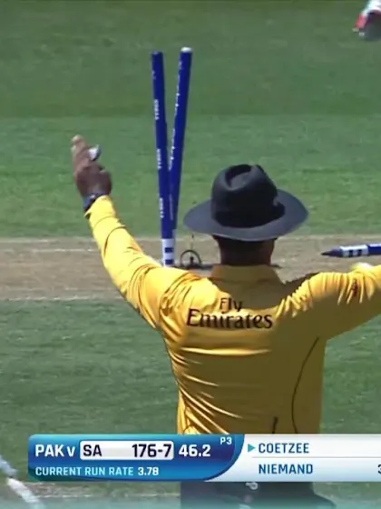 Gerald Coetzee is ran out by Suleman Shafqat for 3