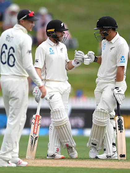 Williamson, Taylor spark New Zealand recovery after Root double ton