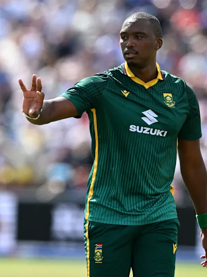 Injury rules out star South African pacer for Australia series