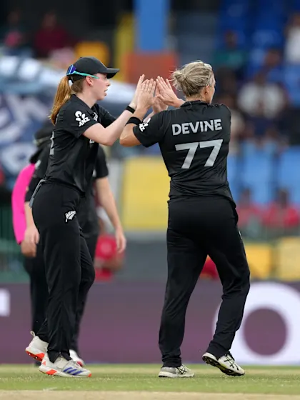 Devine removes Athapaththu | CWC25