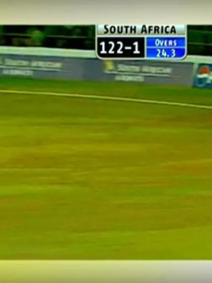 Herschelle Gibbs' knock in vain