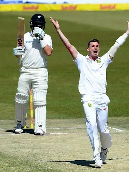 Steyn returns to the top of Test bowlers’ rankings