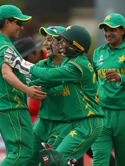 Mir, Maroof drive Pakistan to historic win
