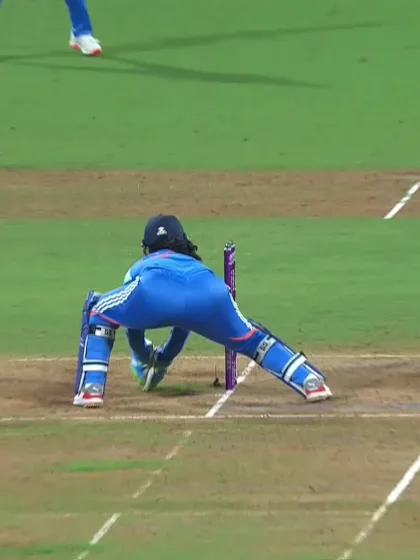 Ashleigh Gardner - Wicket - India Women vs Australia Women