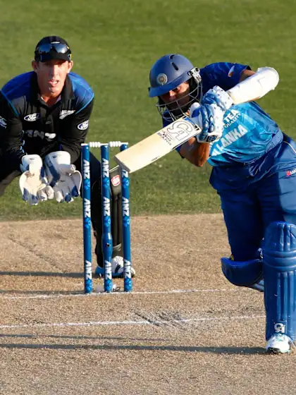 Sri Lanka levels series with six-wicket win