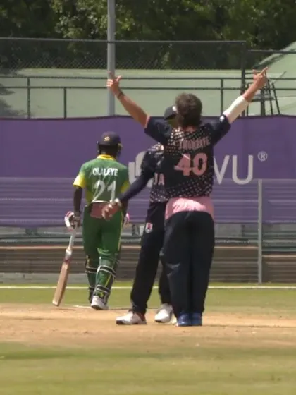 ICC U19 CWC: NGR v JPN – Ashley Thurgate takes the first Nigeria wicket