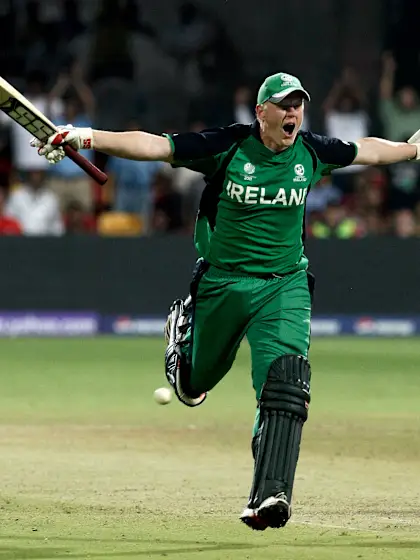 Kevin O'Brien's hits a blazing century | ENG v IRE | CWC 2011