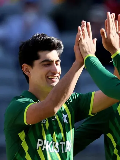 Shadab Khan dismantles Netherlands with three-for | Highlights | T20WC 2022