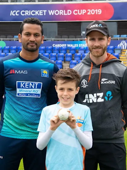 Cardiff welcomes Cricket World Cup in style with giant cricket catch relay