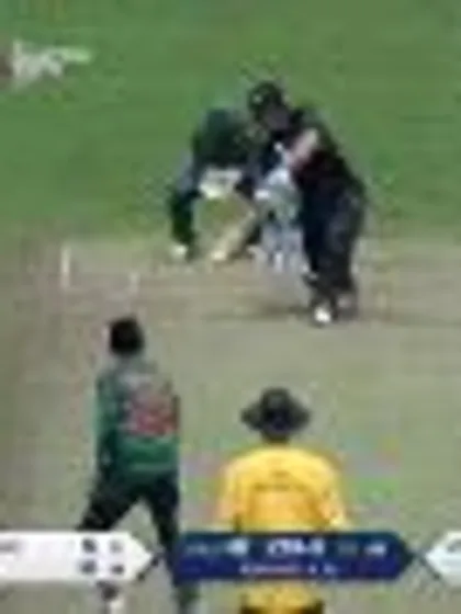 #CT17 NZ v Ban: Neil Broom innings