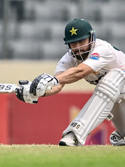 Pakistan star issues big challenge to Bangladesh in Mirpur