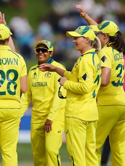 Australia ease to victory against New Zealand