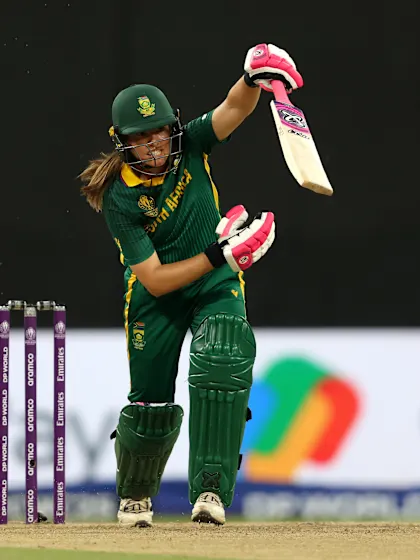 Luus clears the ropes with a fierce flat six | CWC25