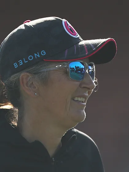 England bring in former captain as head coach of the women's side
