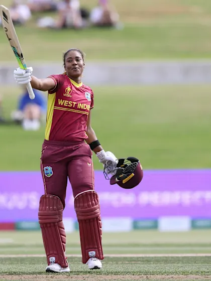 Matthews' all-round brilliance downs Devine's ton in thrilling World Cup opener