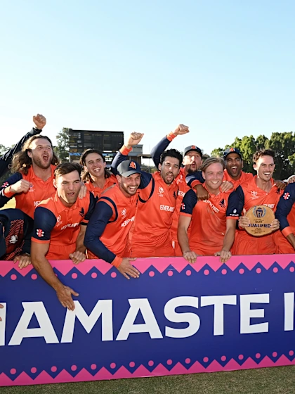 De Leede inspires Netherlands to World Cup qualification