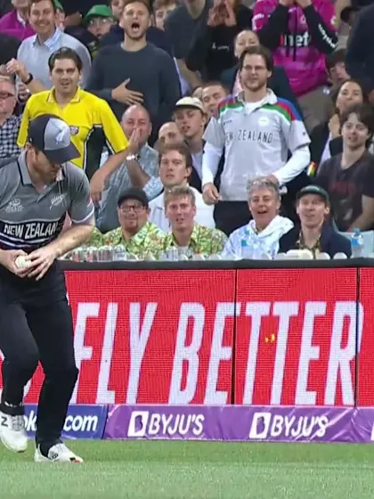 Logo of Wicket - Mitchell Marsh - Australia v New-Zealand ICC T20WC 2022