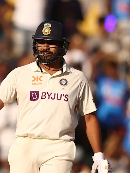 ‘Stunning’ Rohit conjures memories of ‘Viru’ for Shastri